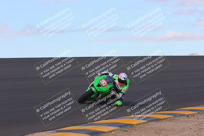 media/Sep-11-2022-SoCal Trackdays (Sun) [[81b7e951af]]/Bowl (820am)/